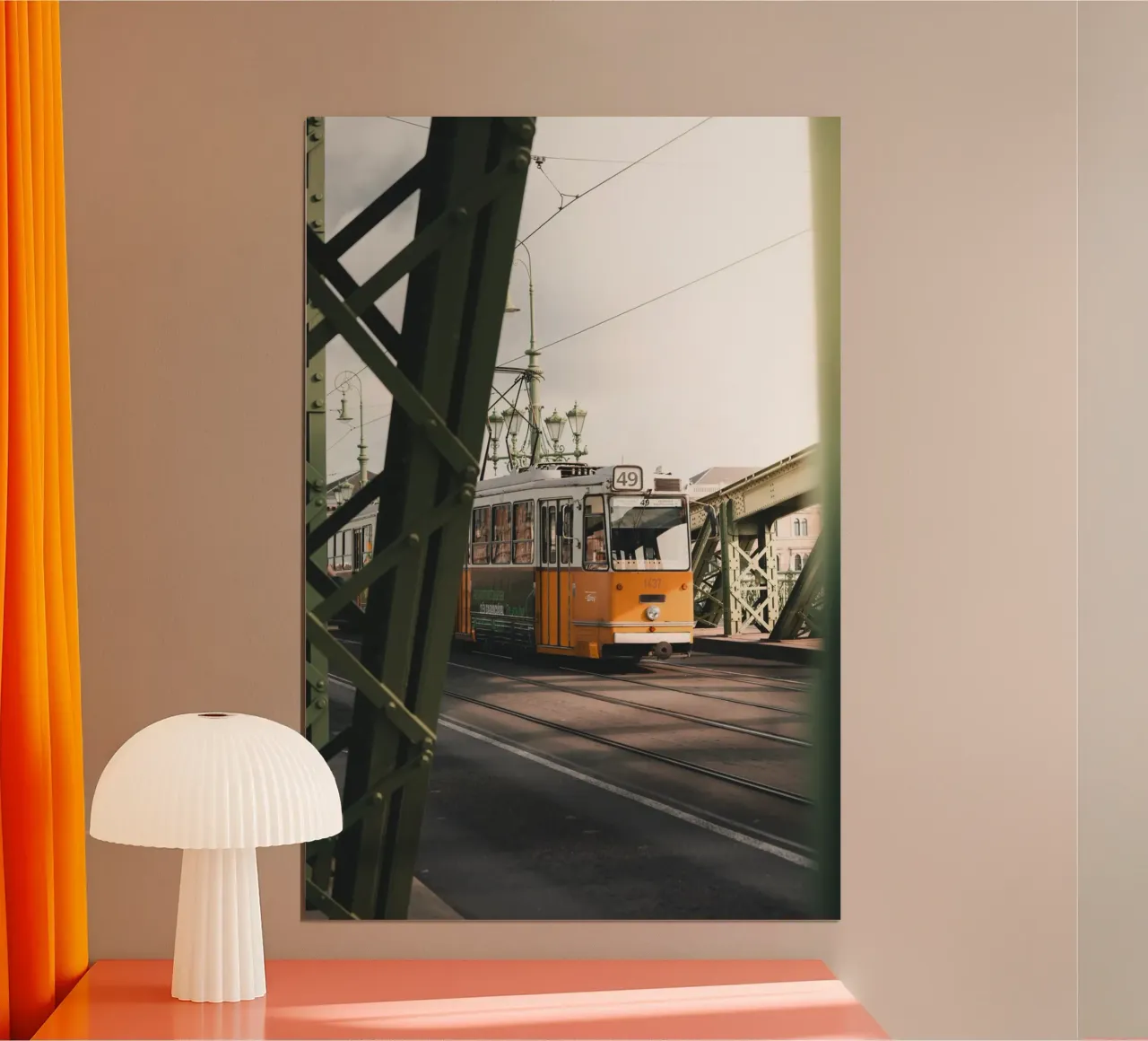 Linea 49 - Viaggio nel tempo attraverso il ponte Freiheitsbrücke poster da fokusfernweh