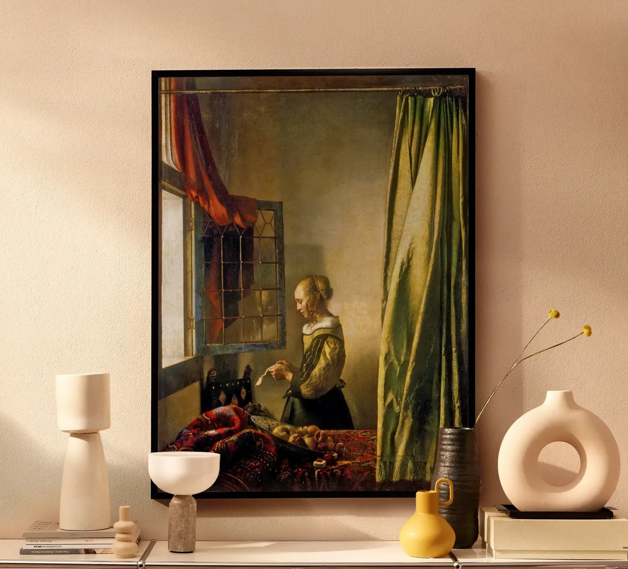Vermeer - Jeune fille à la fenêtre lisant une lettre poster avec cadre en plastique de ARTOTHEK