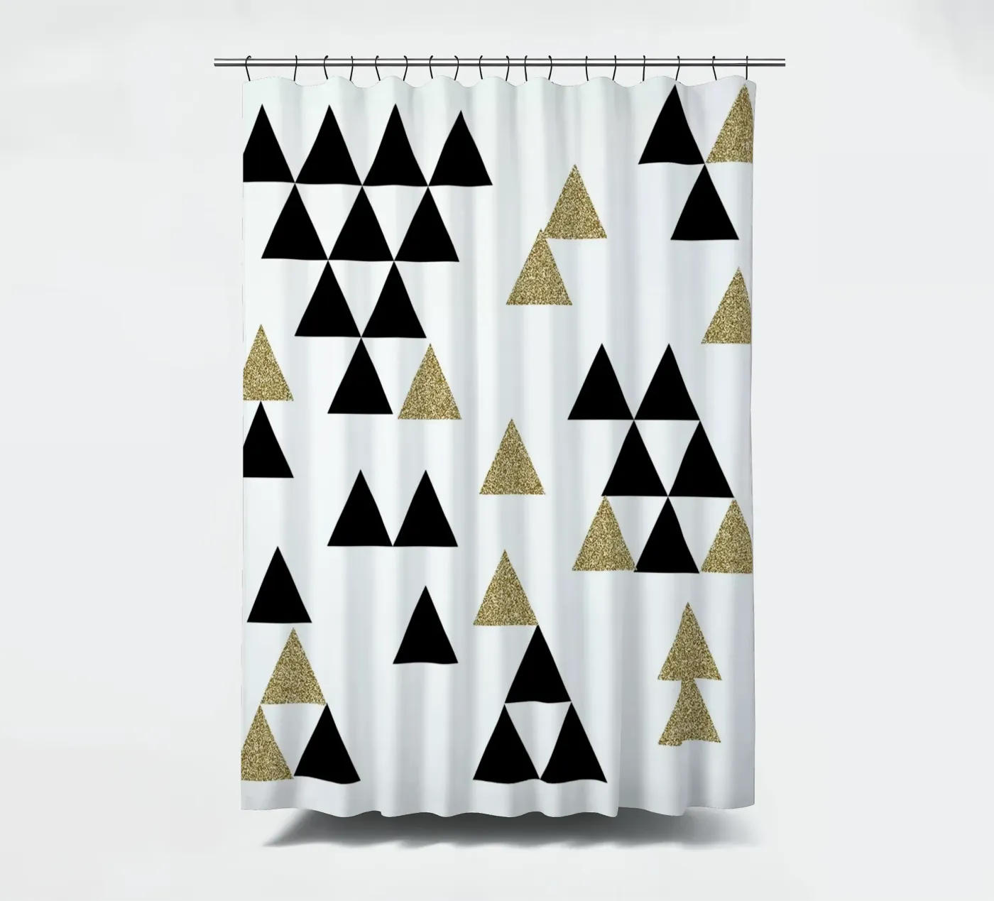Triangle Town Duschvorhang von Charlotte Winter