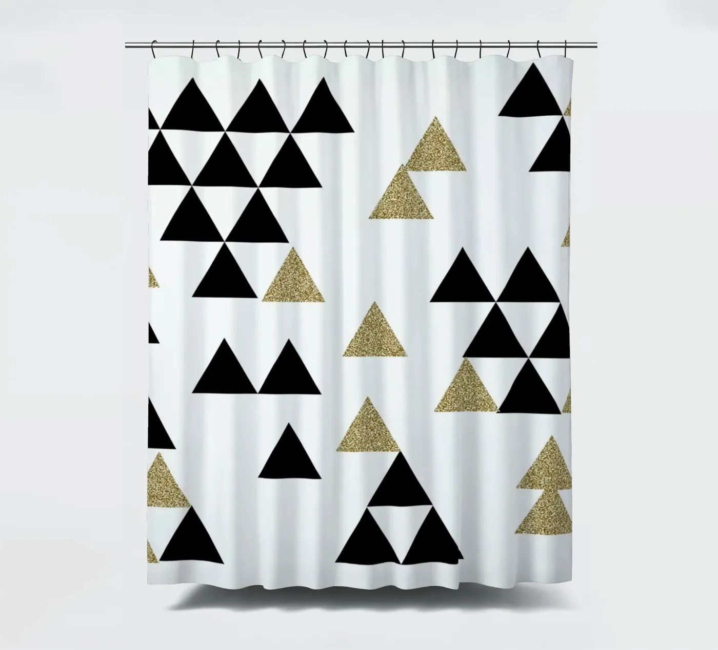 Triangle Town Duschvorhang von Charlotte Winter