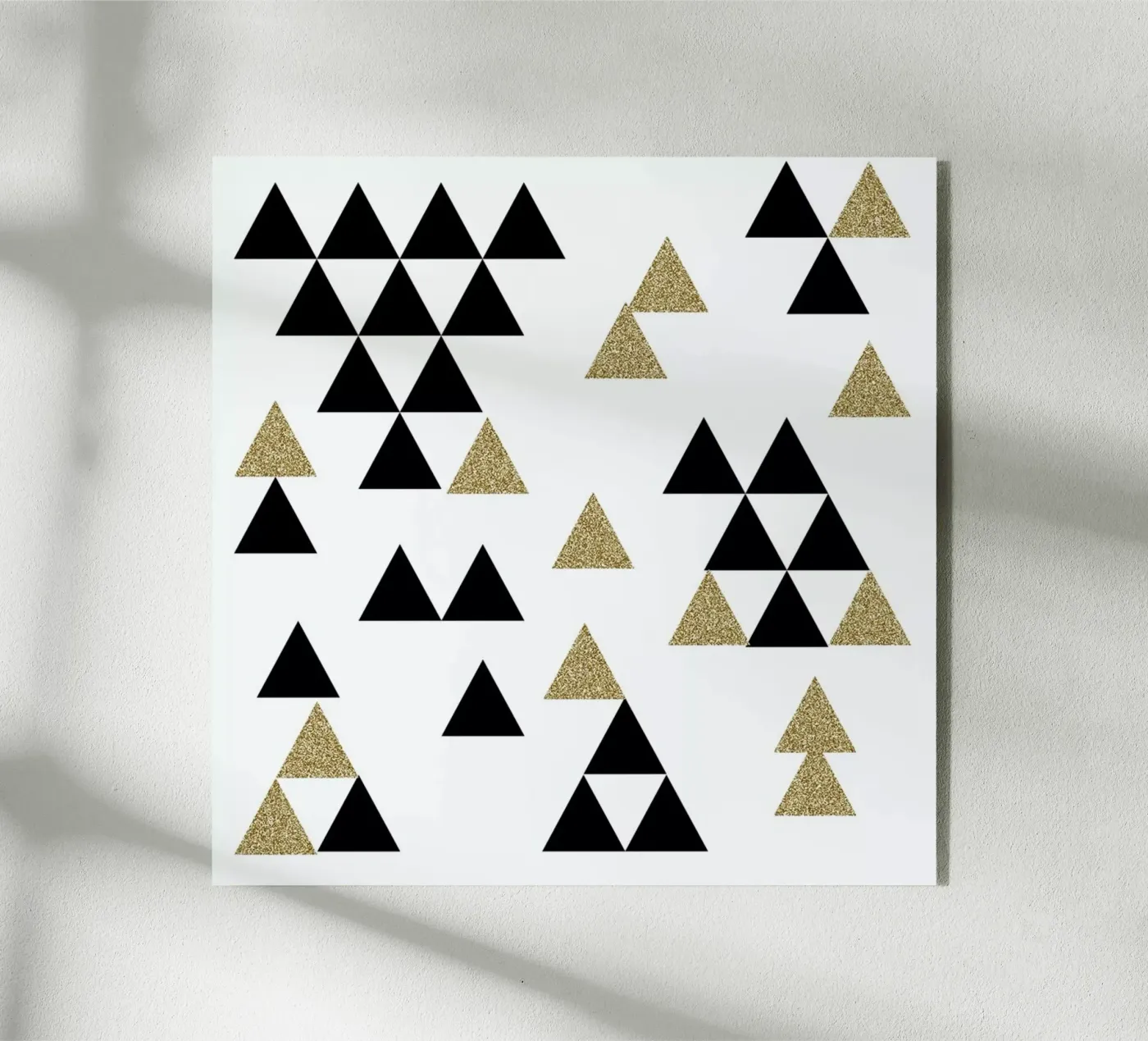 Triangle Town plexiglass da Charlotte Winter