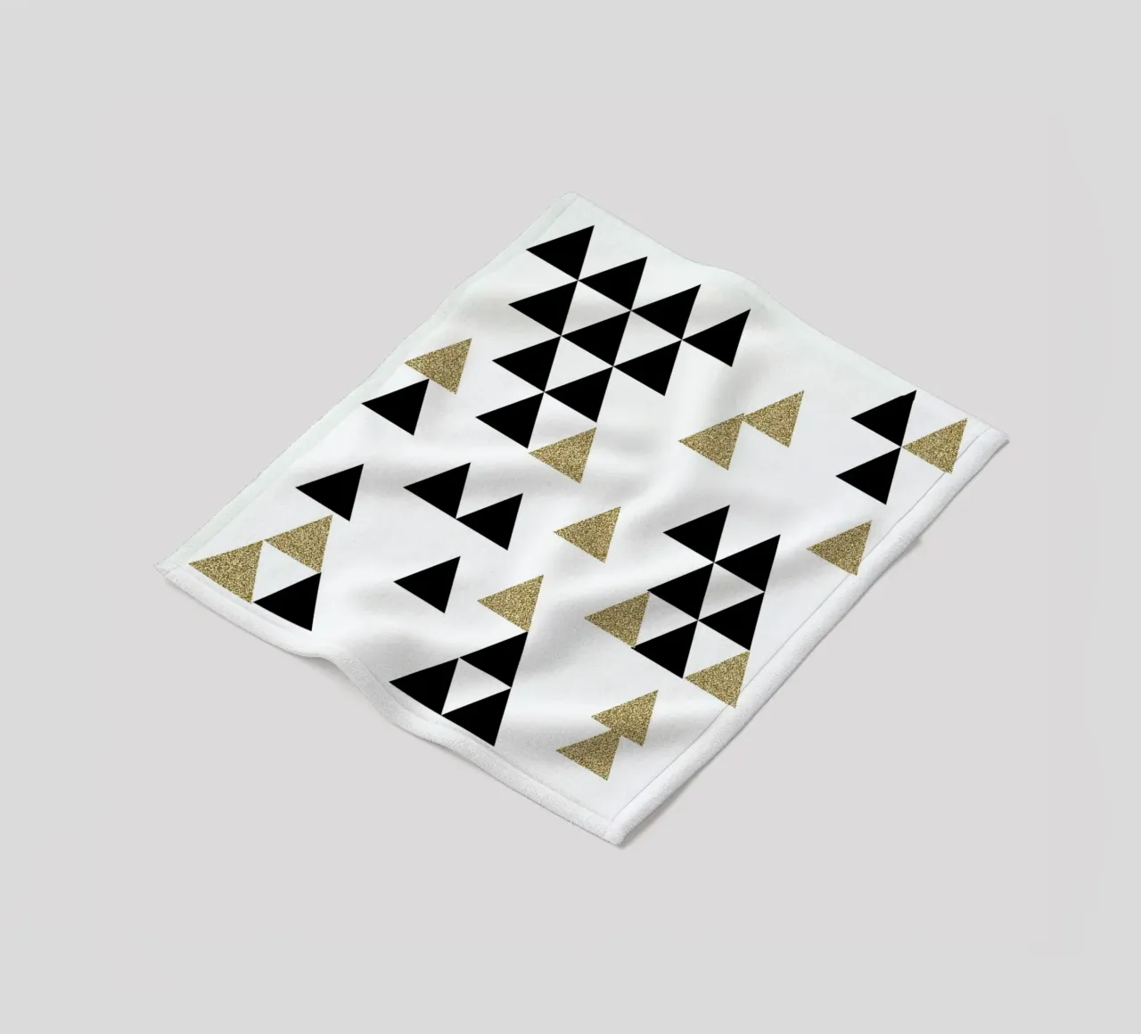 Triangle Town Fleecedecke von Charlotte Winter