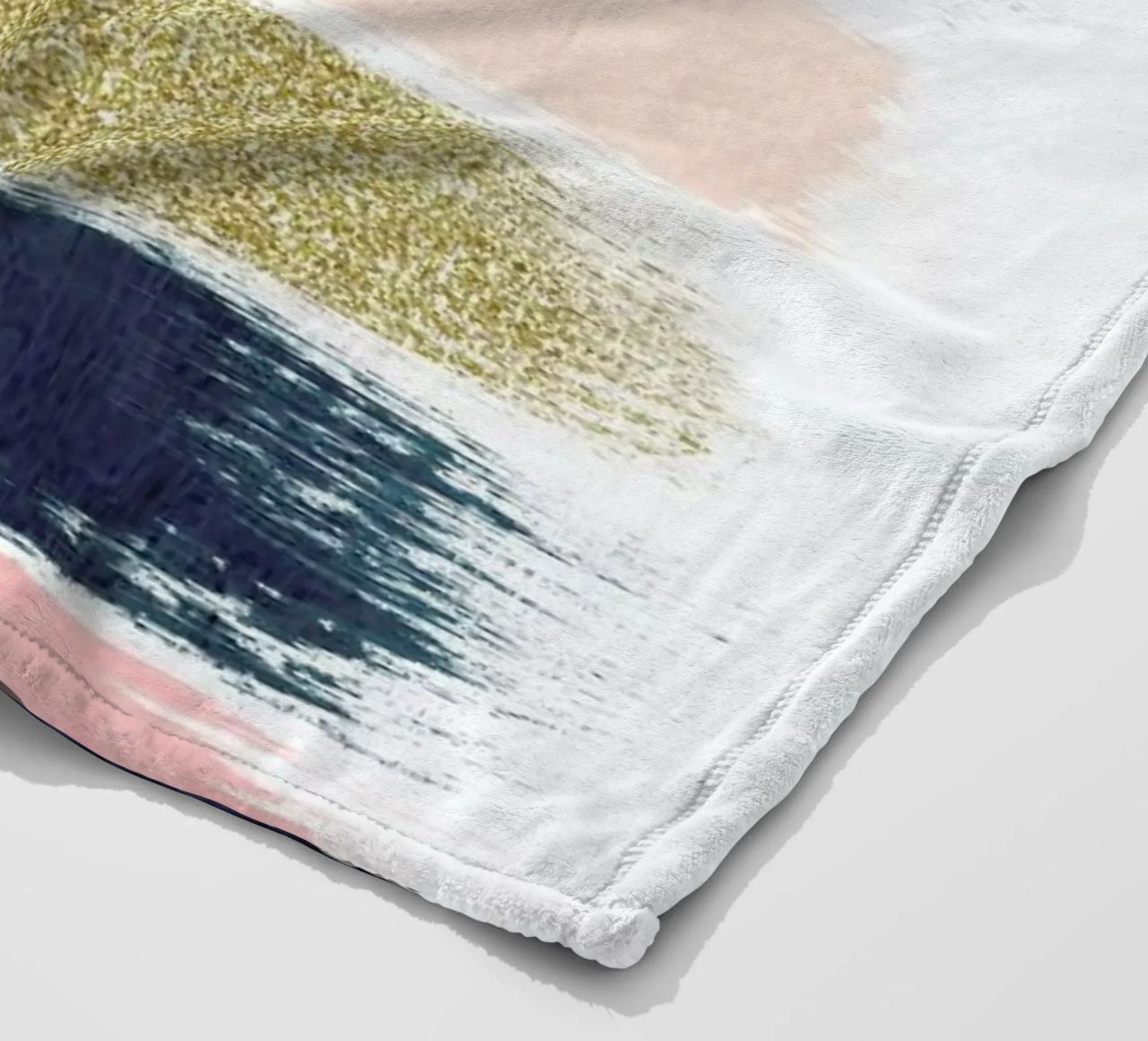 Zara coperta in pile da Charlotte Winter