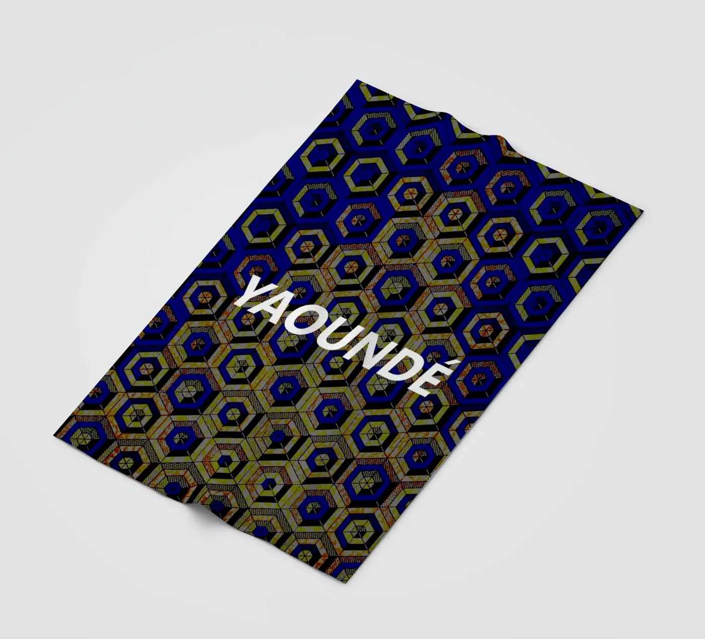 Yaoundé fleece blanket by Mathudace Créas