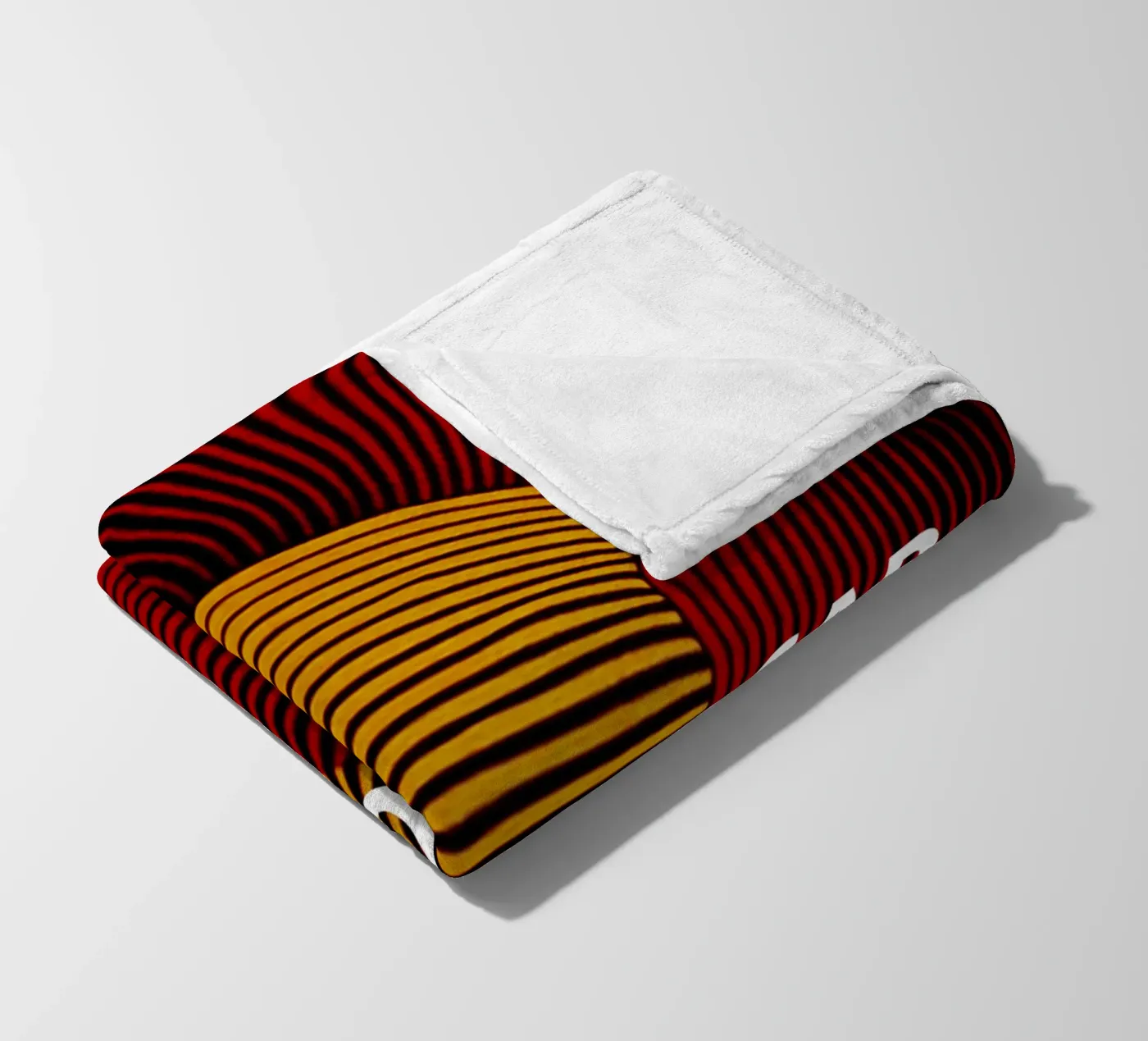 Madagascar fleece blanket by Mathudace Créas