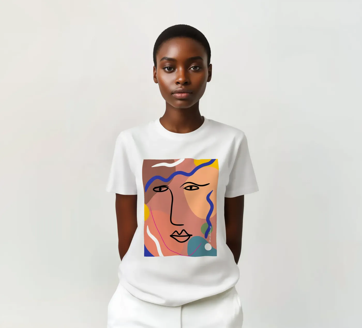 Harmonious Layers t-shirt da Mike Leymi