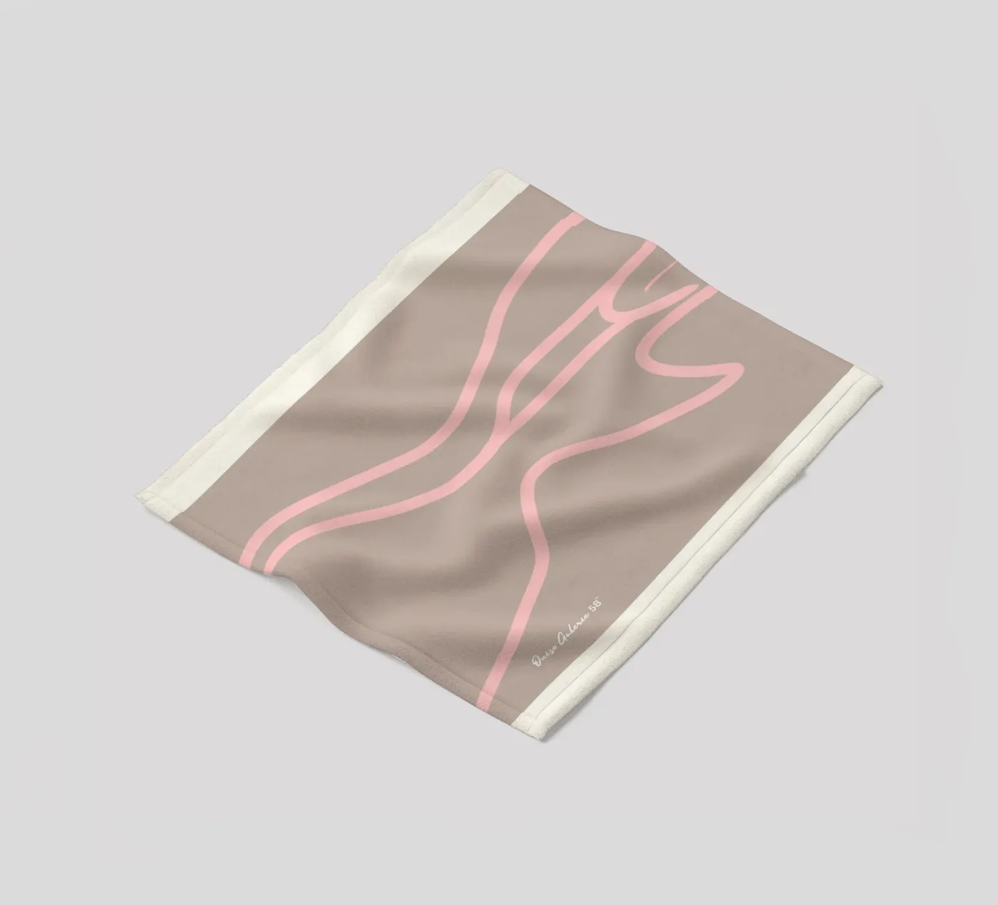 Echoing Dreams coperta in pile da Mike Leymi