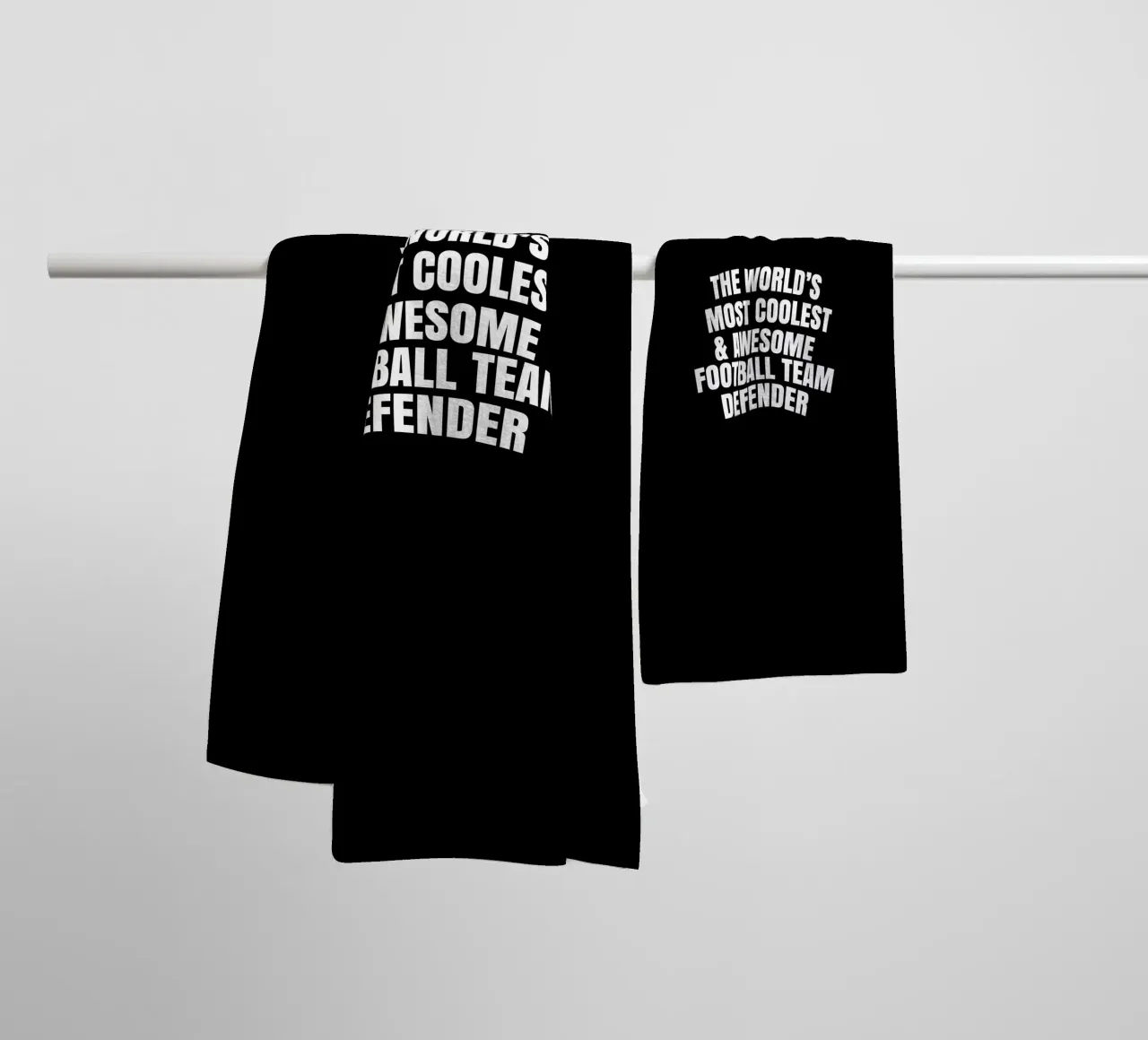 World's most coolest and awesome football team defender asciugamano da bagno da happieeagle