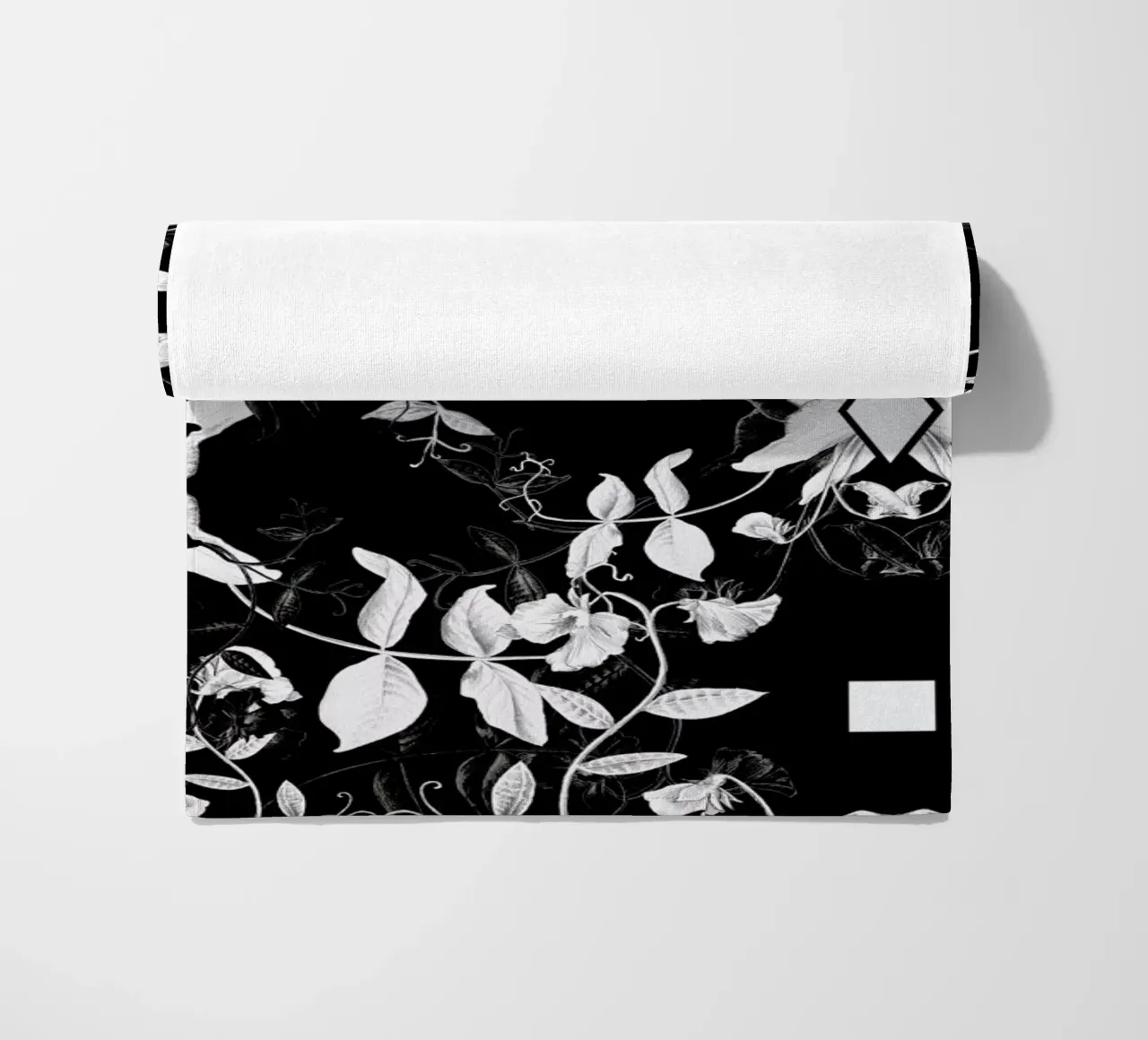 Sweet Peas strandhanddoek van La Scarlatte