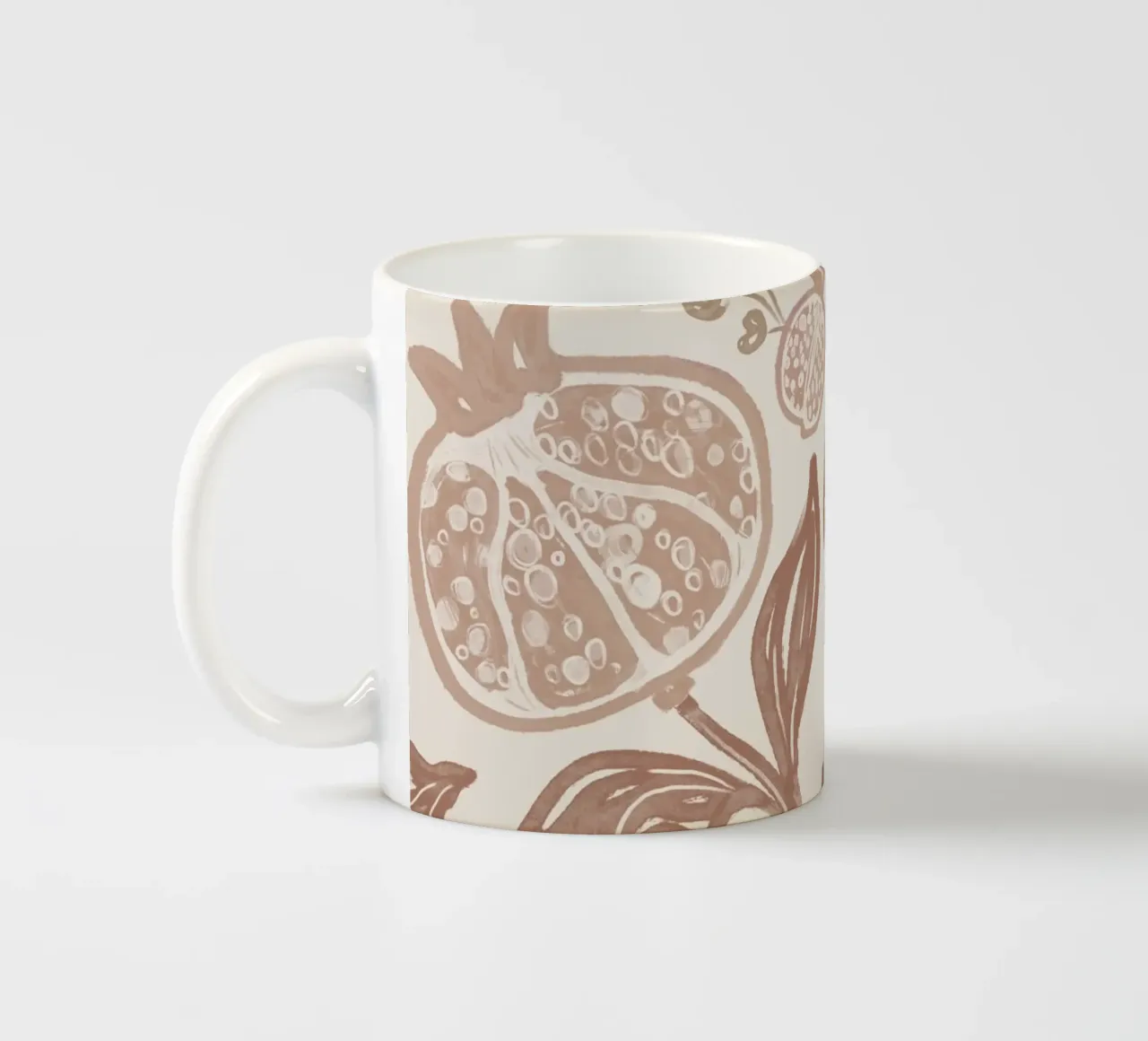 Pomegranates Pattern - Mocha Mousse keramische mok van anisillustration