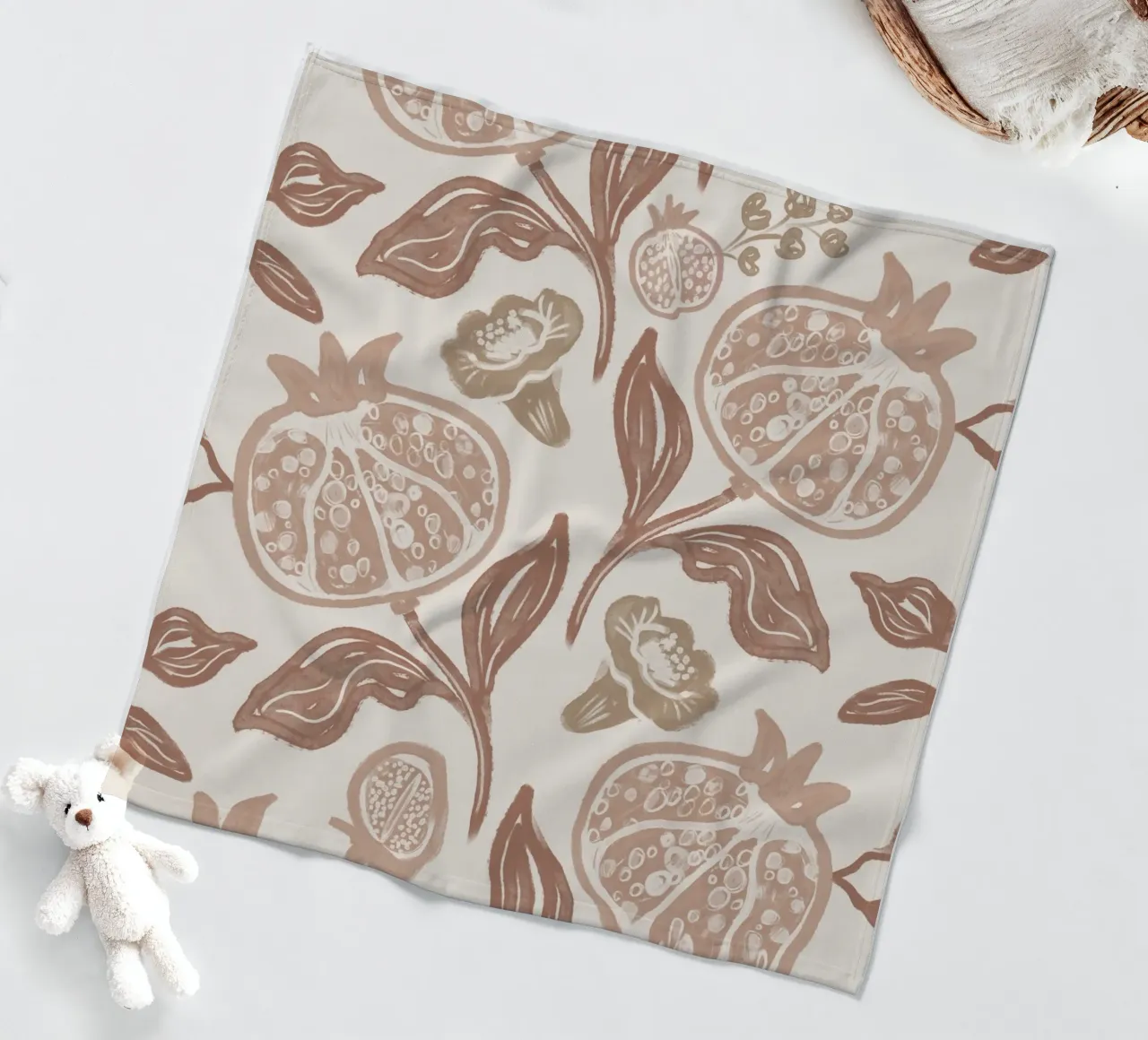 Pomegranates Pattern - Mocha Mousse coperta in pile da anisillustration