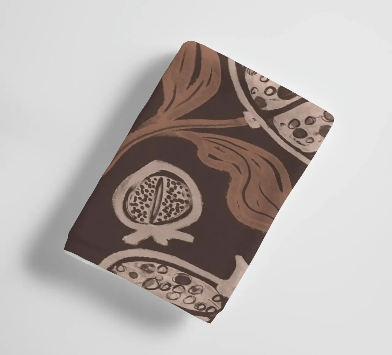 Pomegranates Pattern - Dark Mocha Mousse toalla de baño de anisillustration