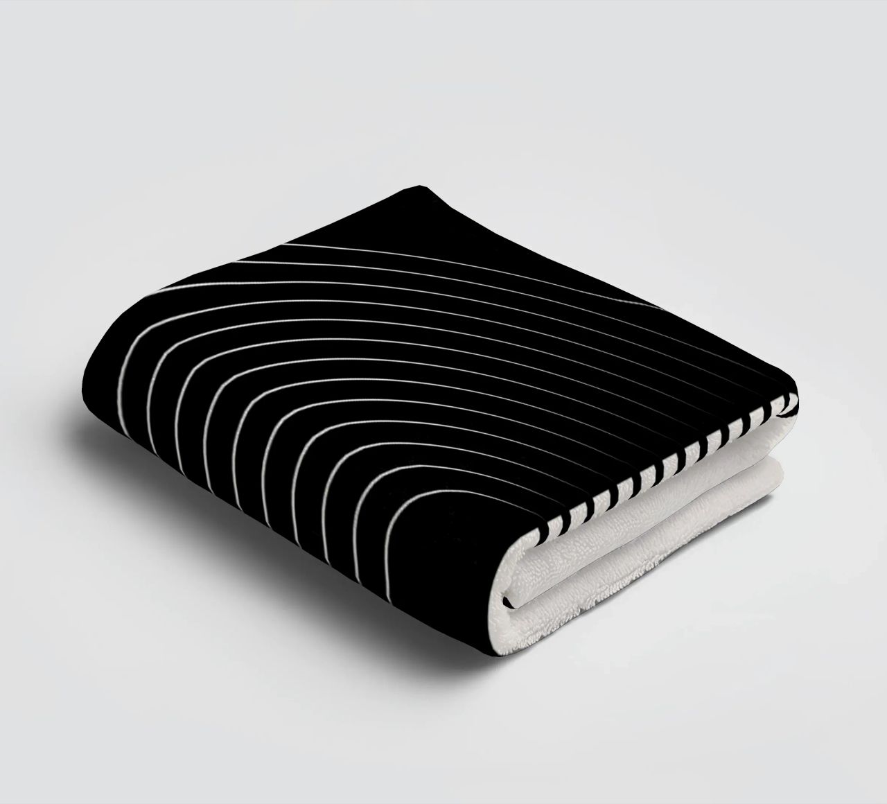 Art linéaire minimaliste - noir & blanc serviette de bain de Whole©