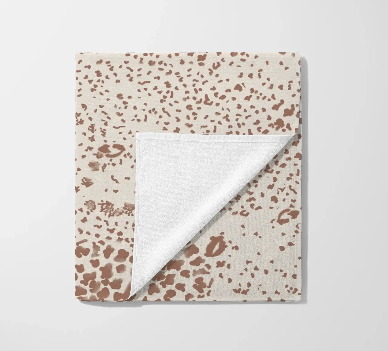 Animal Print - Mocha Mousse telo mare da anisillustration