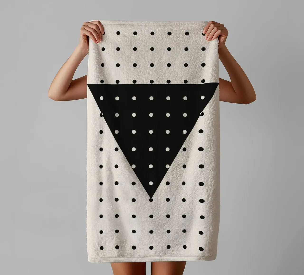 Dotted triangle - Geometric art towel by Whole©