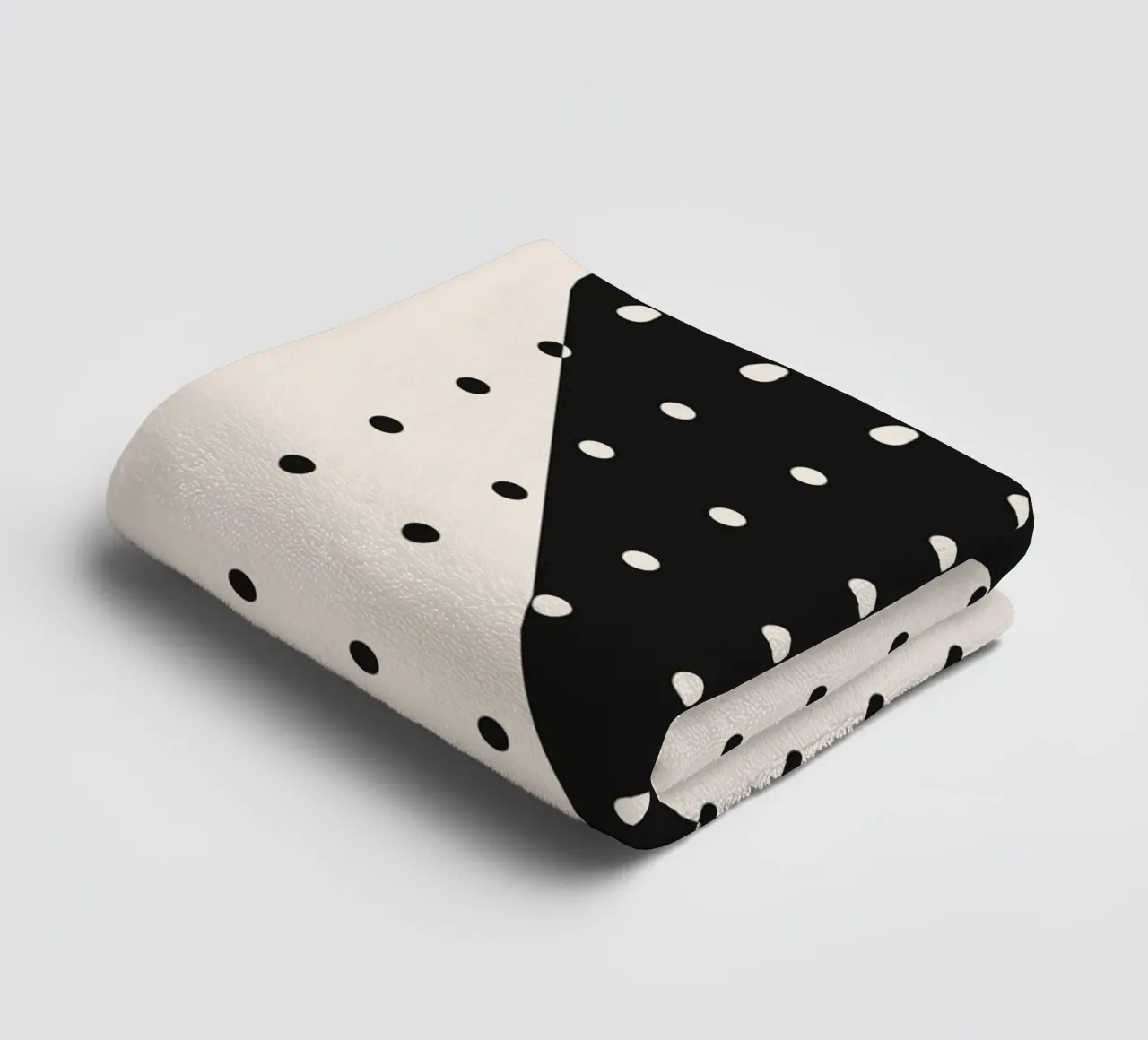 Dotted triangle - Geometric art towel by Whole©