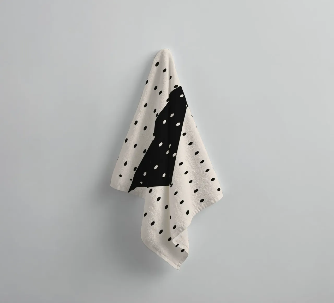 Dotted triangle - Geometric art towel by Whole©