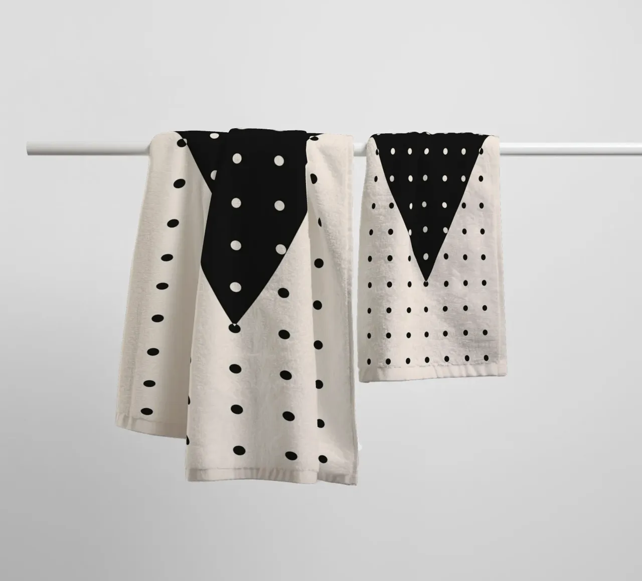 Dotted triangle - Geometric art towel by Whole©