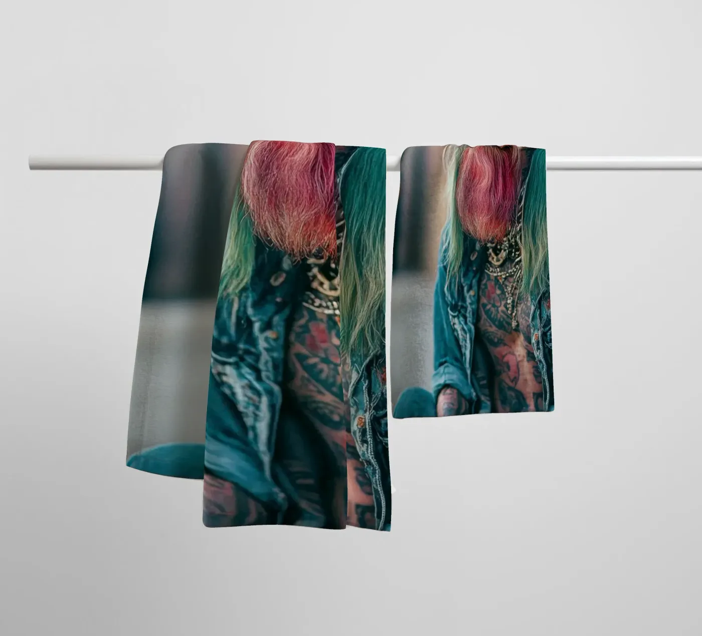 Mick towel by Affiches Chien Originales – Dogland