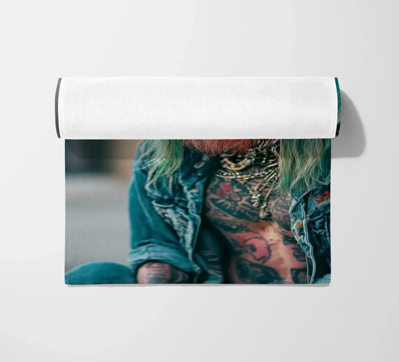 Mick Strandtuch von Affiches Chien Originales – Dogland