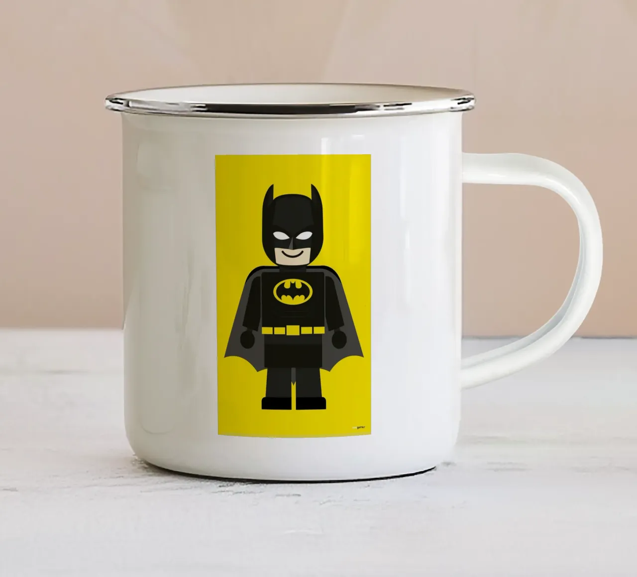 Batman Toy tazza in smalto da Rafa Gomes