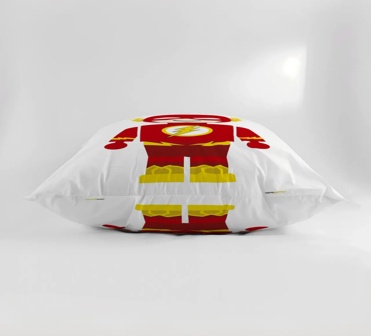 Flash Toy cuscino da Rafa Gomes