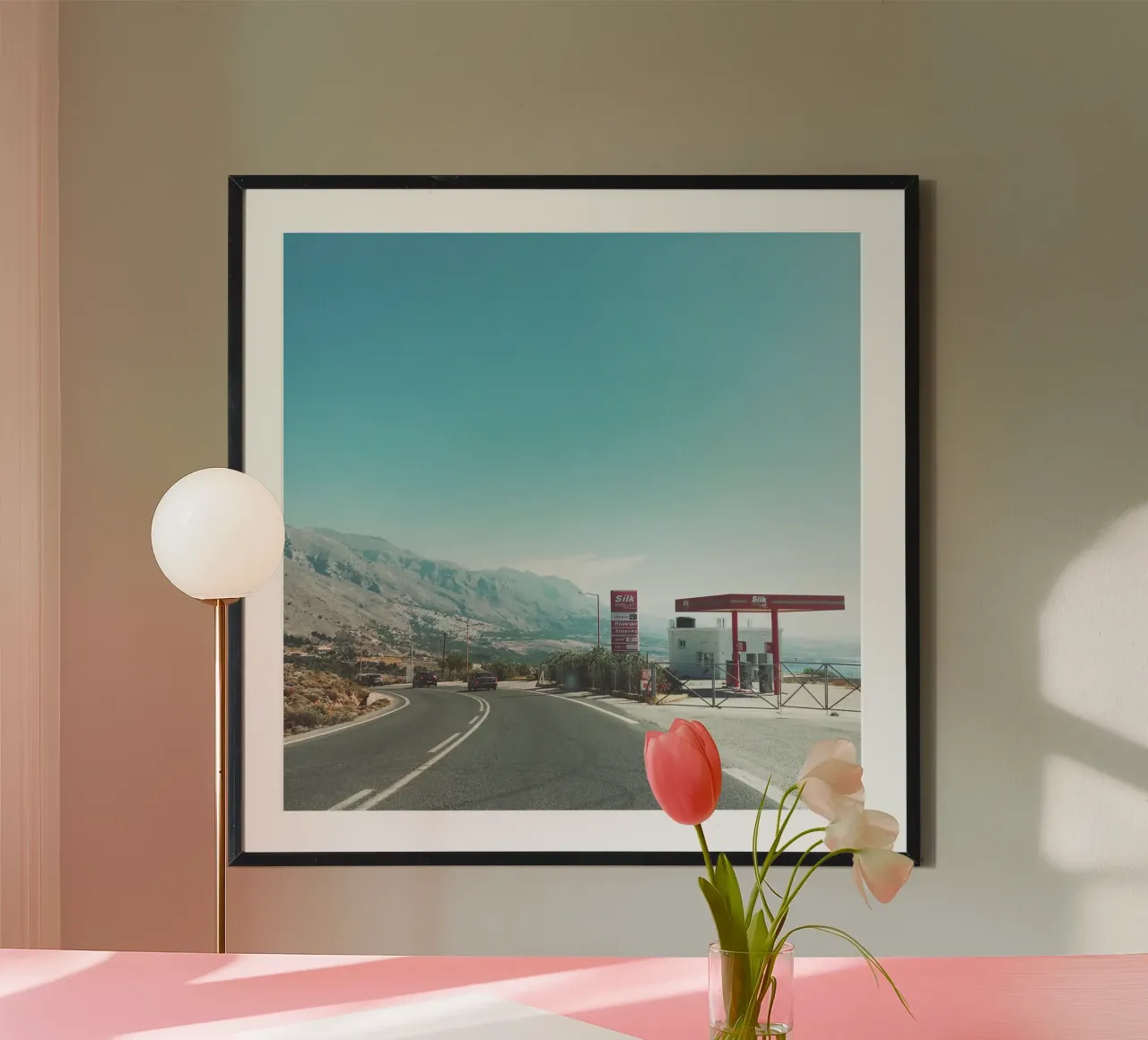 Stazione di servizio poster da Cassia Beck Photography