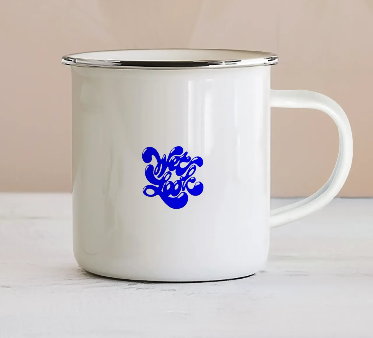 look bagnato, tipografia di successo tazza in smalto da The True Type