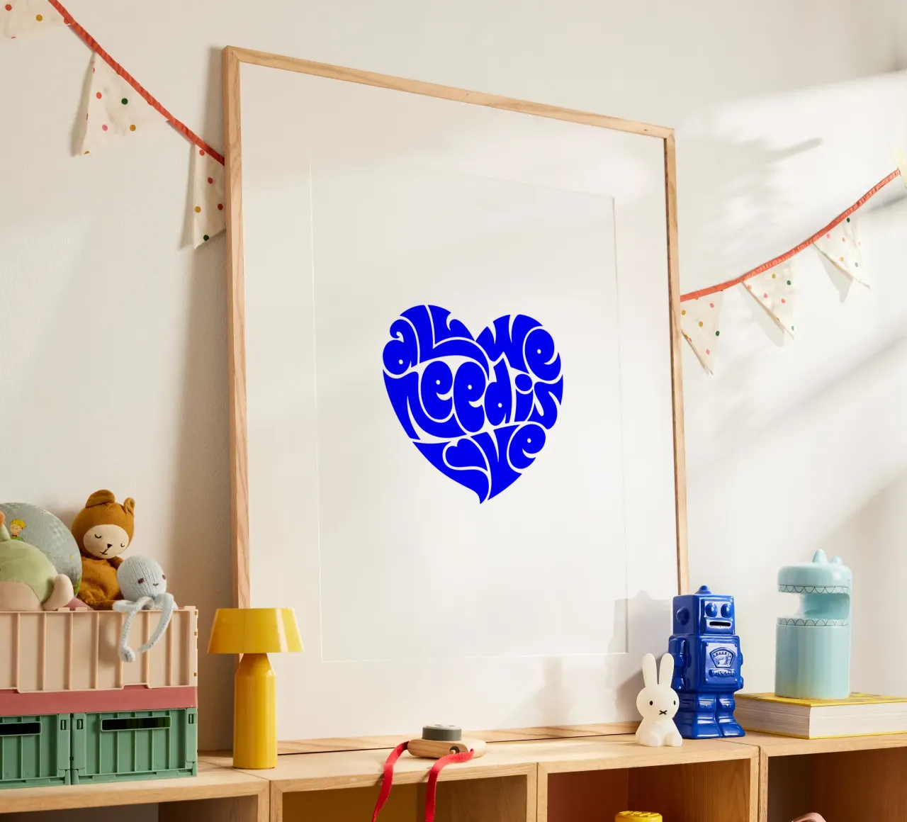 alles, was wir brauchen, ist Liebe, Motivationsschreiben Zitat Poster mit Aluminium Rahmen von The True Type