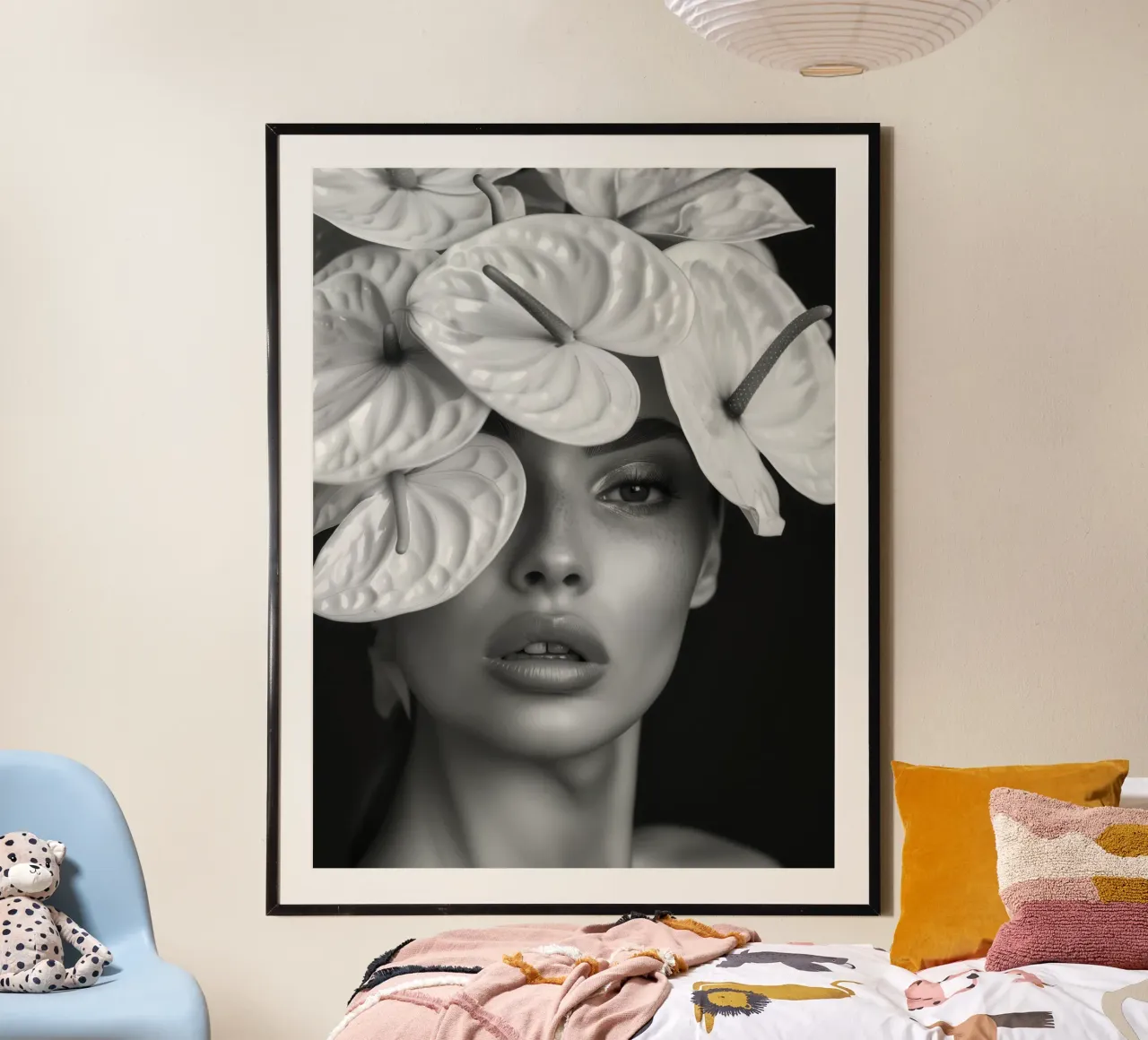 Ritratto di donna in Anthurium | Bianco e nero poster da Autofocus