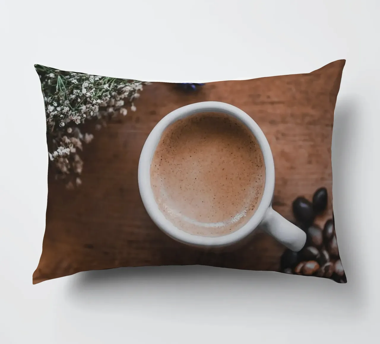 Mediterraner Espresso mit Lavendel cuscino da Carinaprint