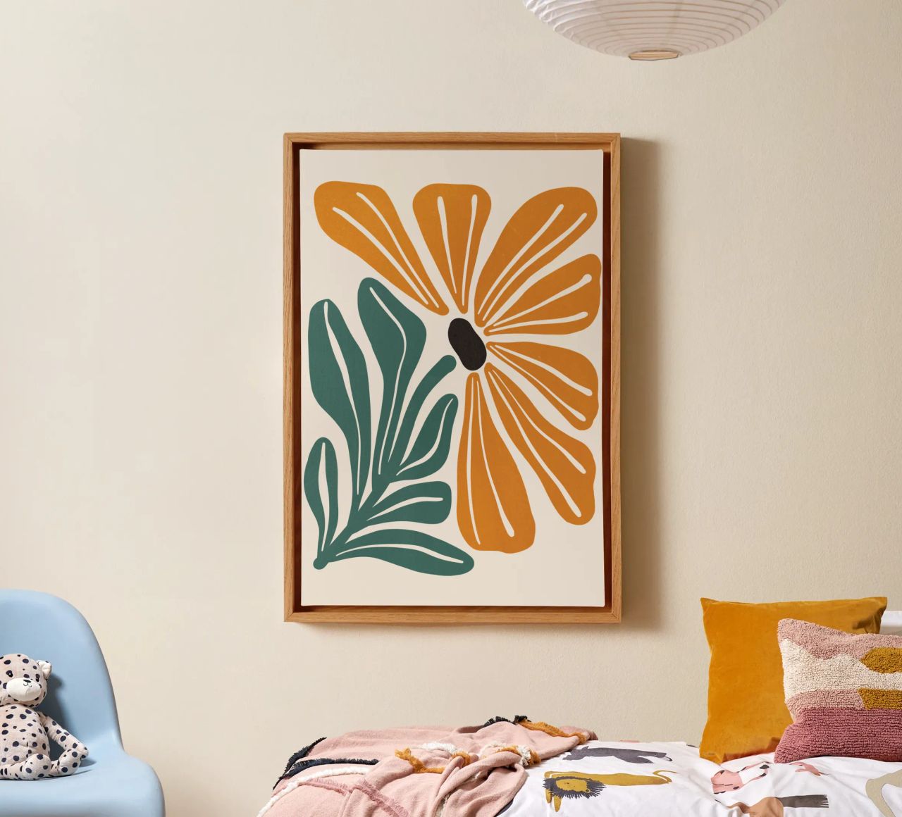 Retro Floral Wall Art Print, Abstract Orange Flower Artwork Leinwand von Studio Mooodz
