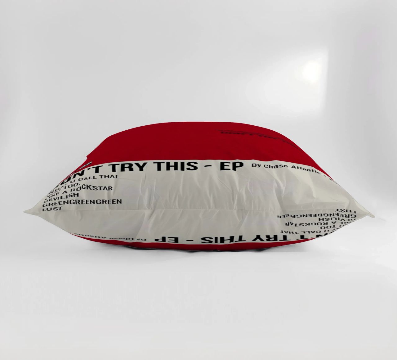 DON'T TRY THIS - EP By Chase Atlantic - 2019 cuscino da SoundStudio