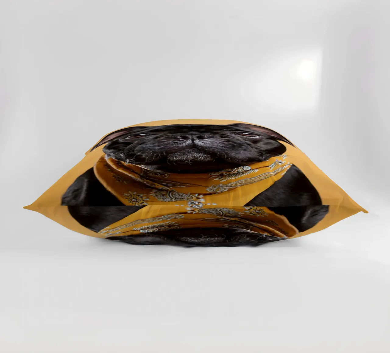 Chien d'arrêt à la mode dans un bandana jaune | Art canin moderne coussin de FlexiDesignsByK