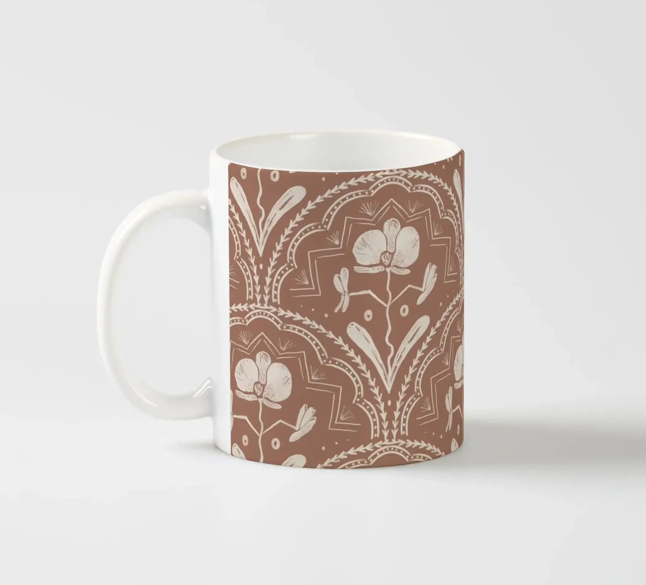 Orchid Tiles - Mocha Mousse tazza in ceramica da anisillustration