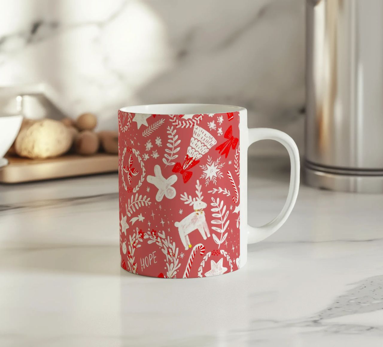 Magical Christmas Pattern in Red tazza in ceramica da anisillustration
