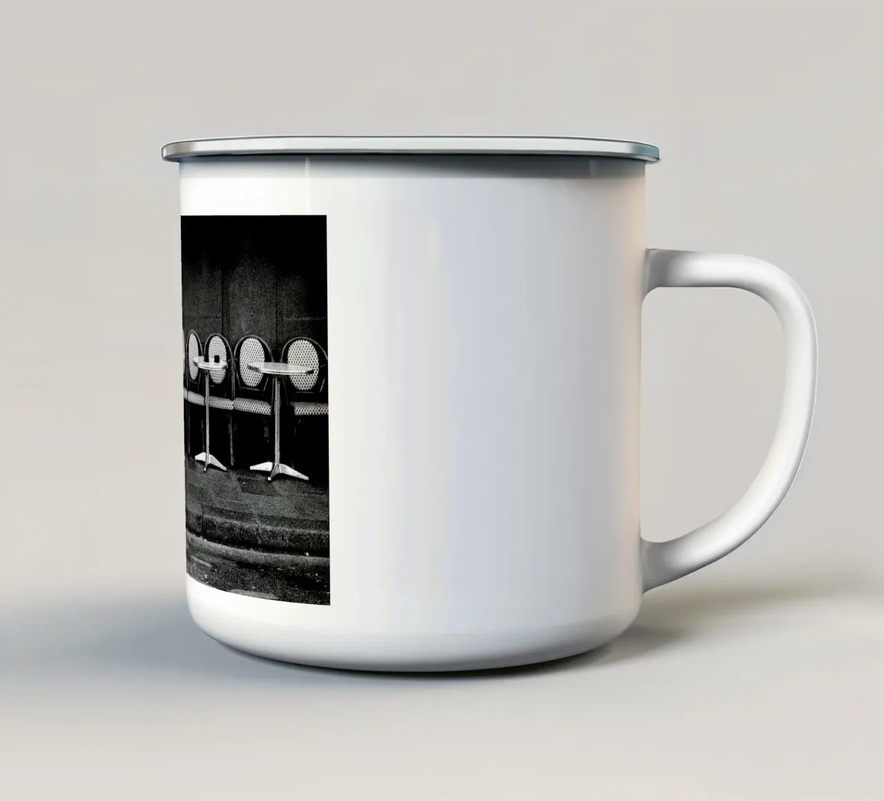 Ready for Use Emaille Tasse von Sophie Etchart