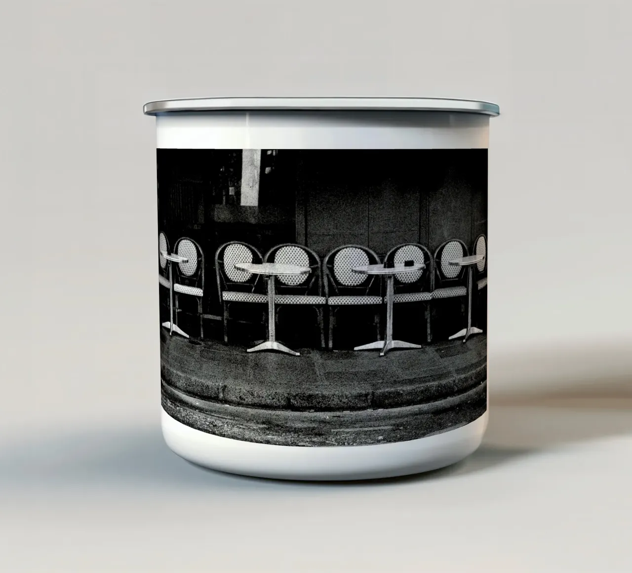 Ready for Use Emaille Tasse von Sophie Etchart