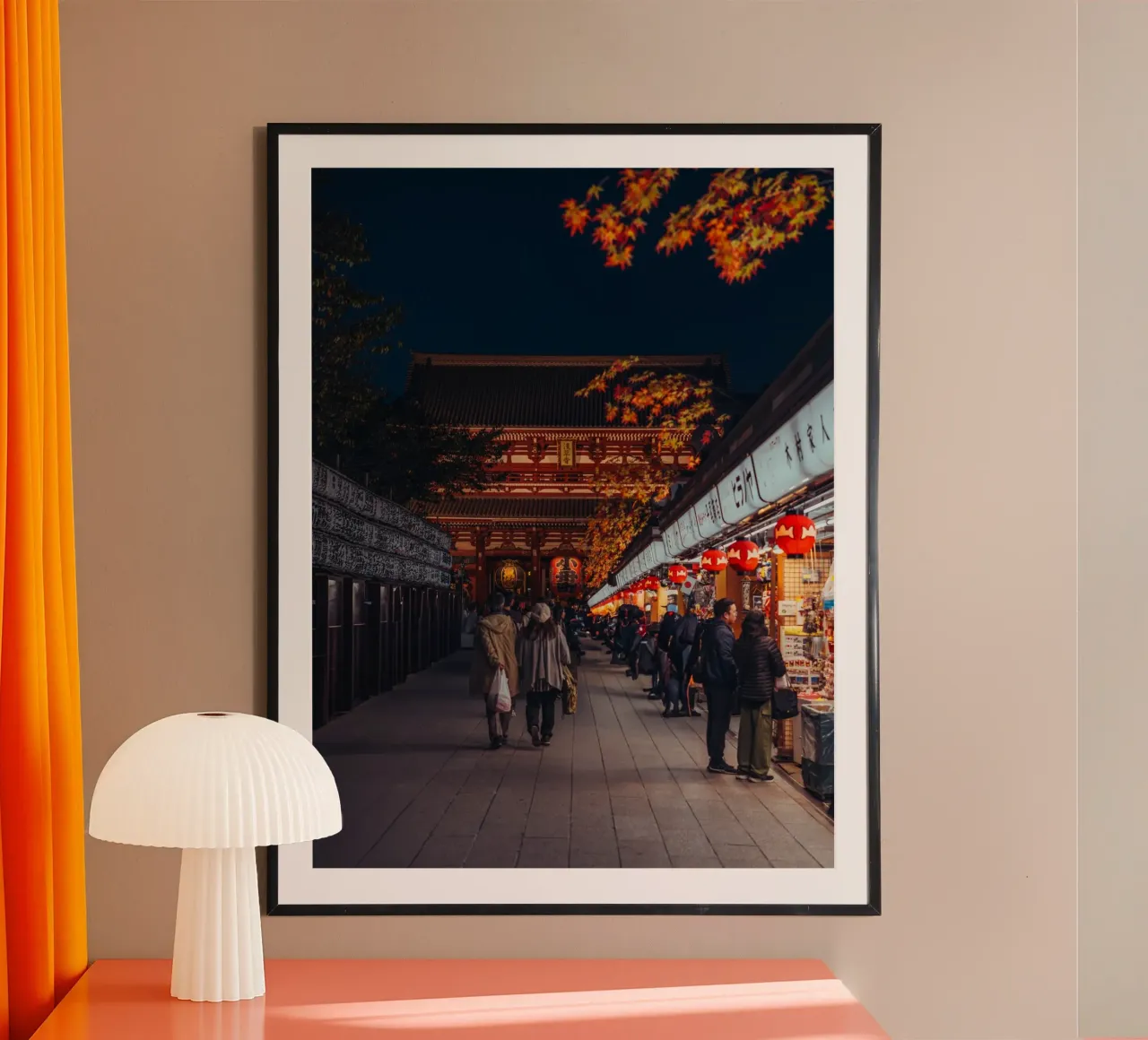 Il tempio Sensoji ad Asakusa, Tokyo, Giappone, di notte in autunno carta hahnemühle da Marcel Bisig
