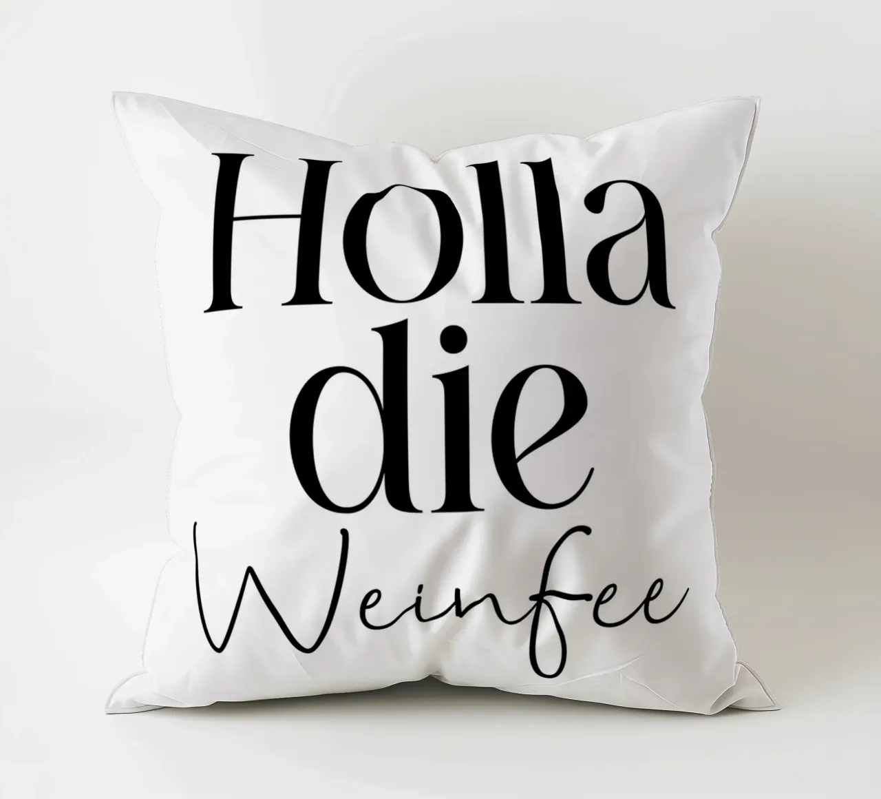 Holla die Weinfee cuscino da BAINAI QUOTES