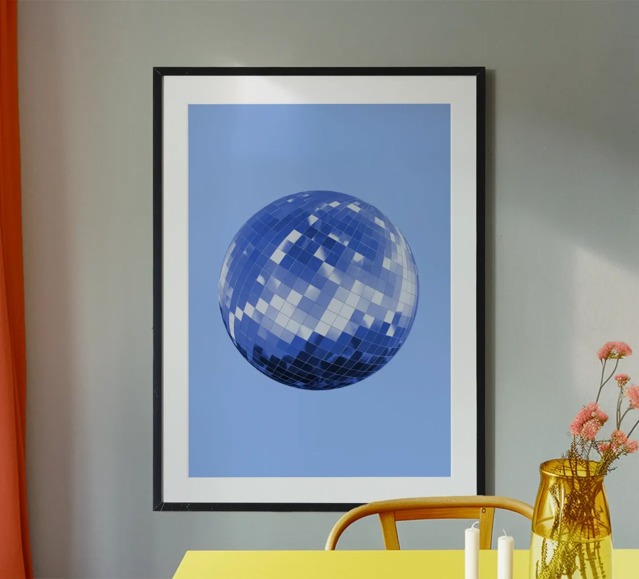 Blauwe discobal poster van Paigaam Studio