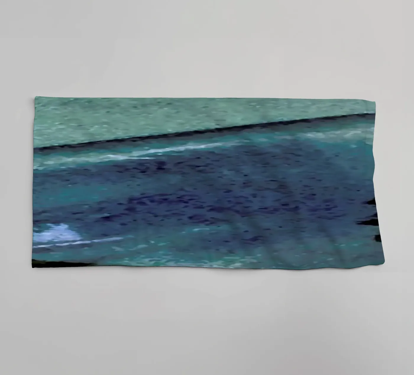 Reflex King towel by Sattrup & Høst