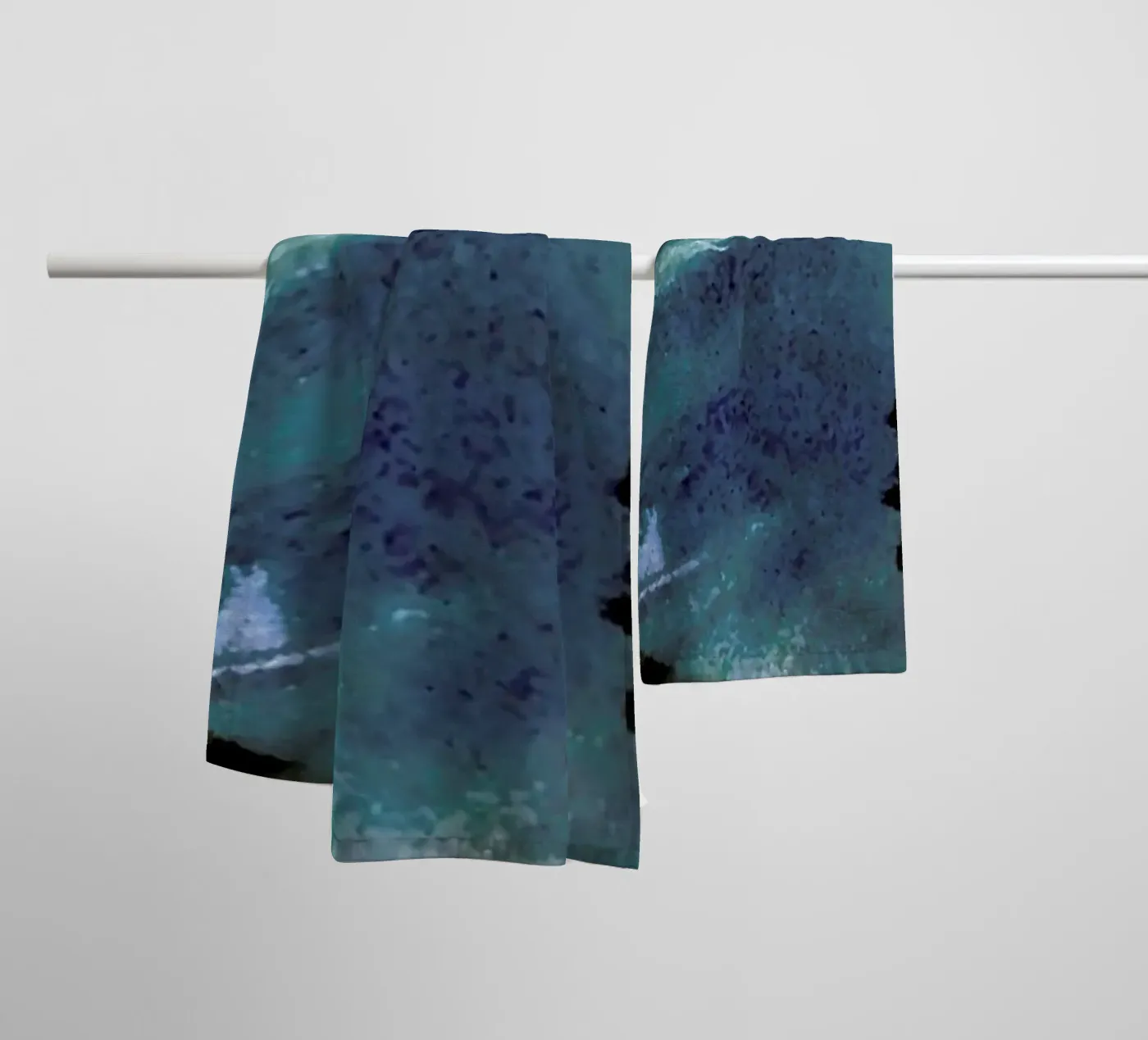 Reflex King towel by Sattrup & Høst