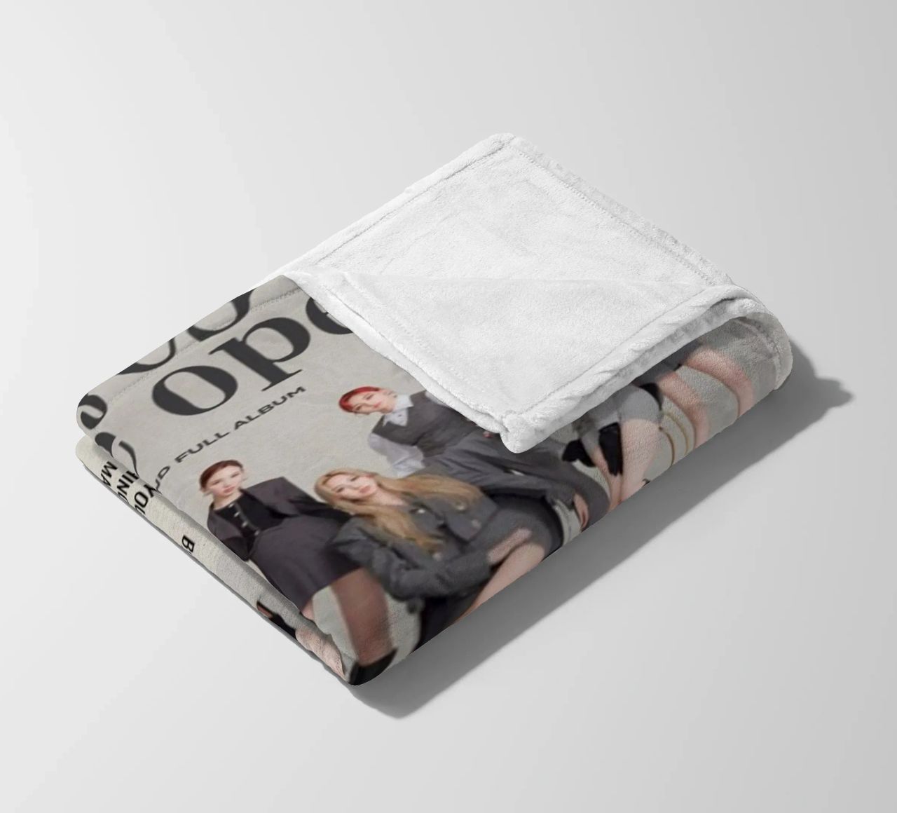 EYES WIDE OPEN BY TWICE - 2020 coperta in pile da SoundStudio