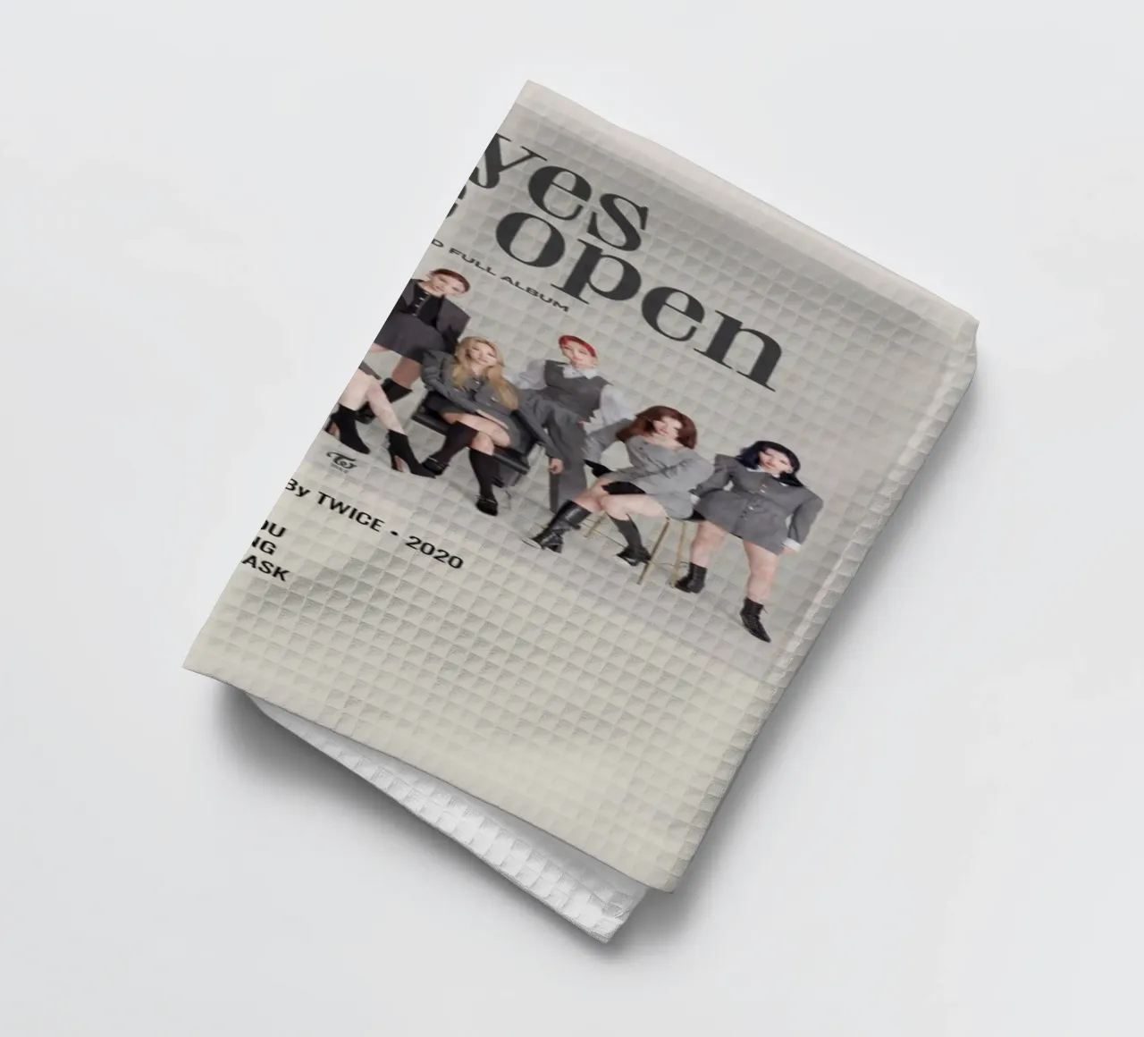 EYES WIDE OPEN BY TWICE - 2020 torchon de SoundStudio