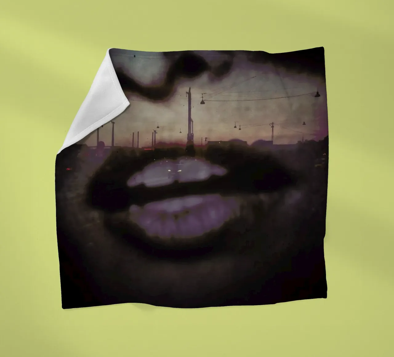 Reflex Lips Fleecedecke von Sattrup & Høst