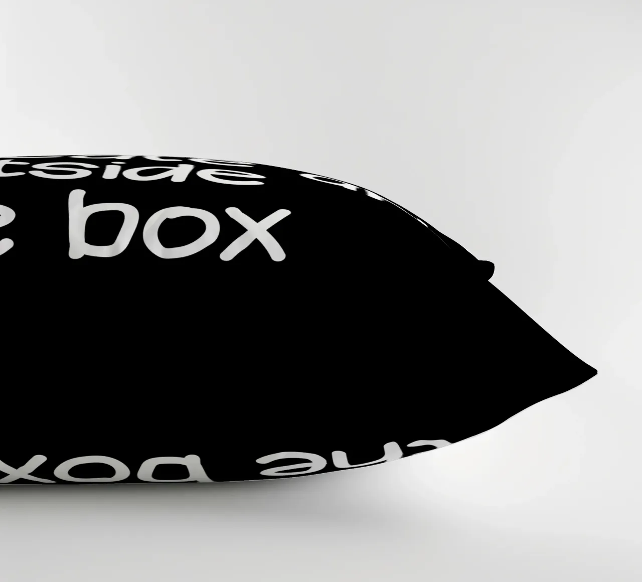 Always  think and create art outside the box cuscino da happieeagle