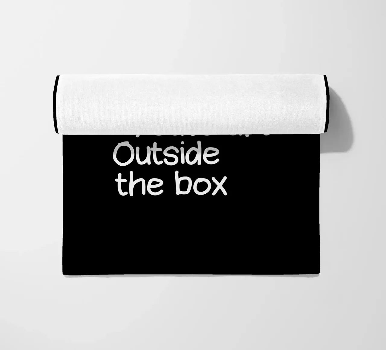 Always  think and create art outside the box Strandtuch von happieeagle