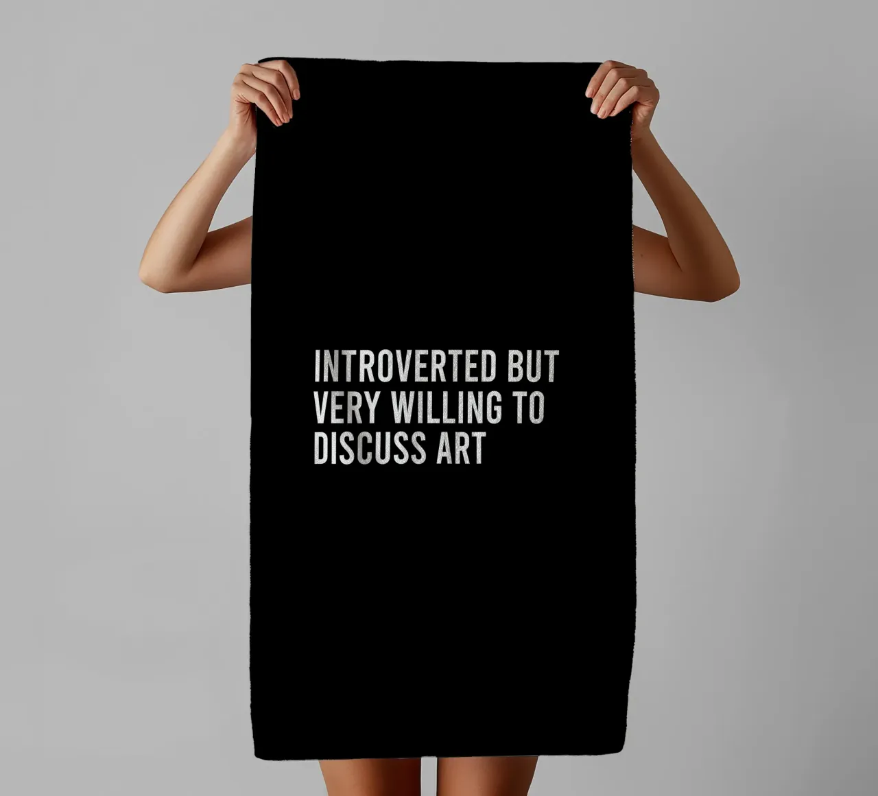 Introverted but very willing to discuss art serviette de bain de happieeagle
