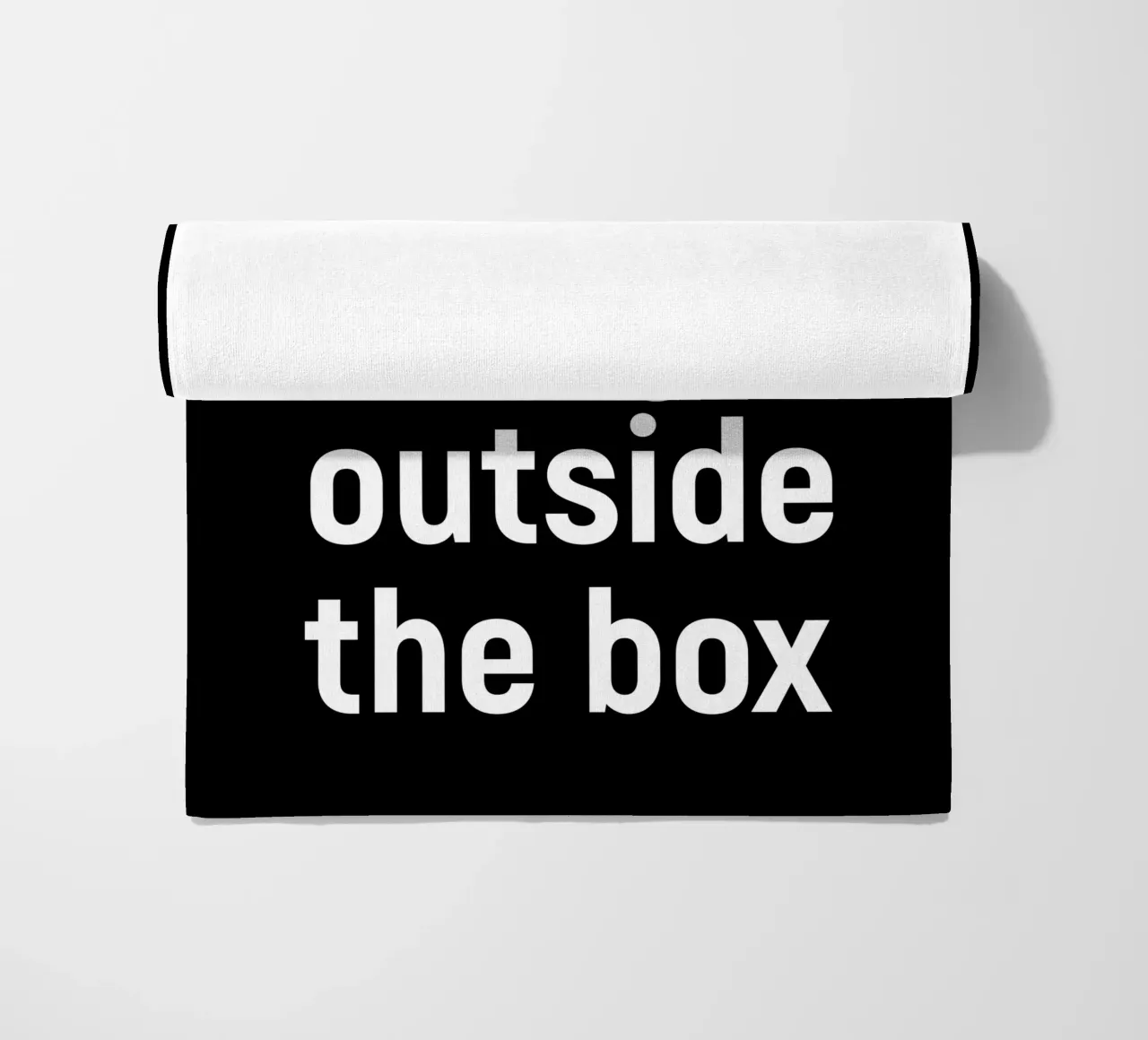 Think and design outside the box strandhanddoek van happieeagle